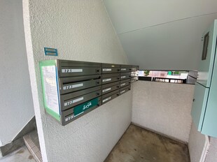 旭町マンションの物件外観写真